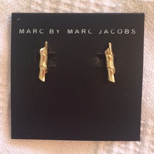 New Cute Lighting Bolt Earrings in Gold-Tone